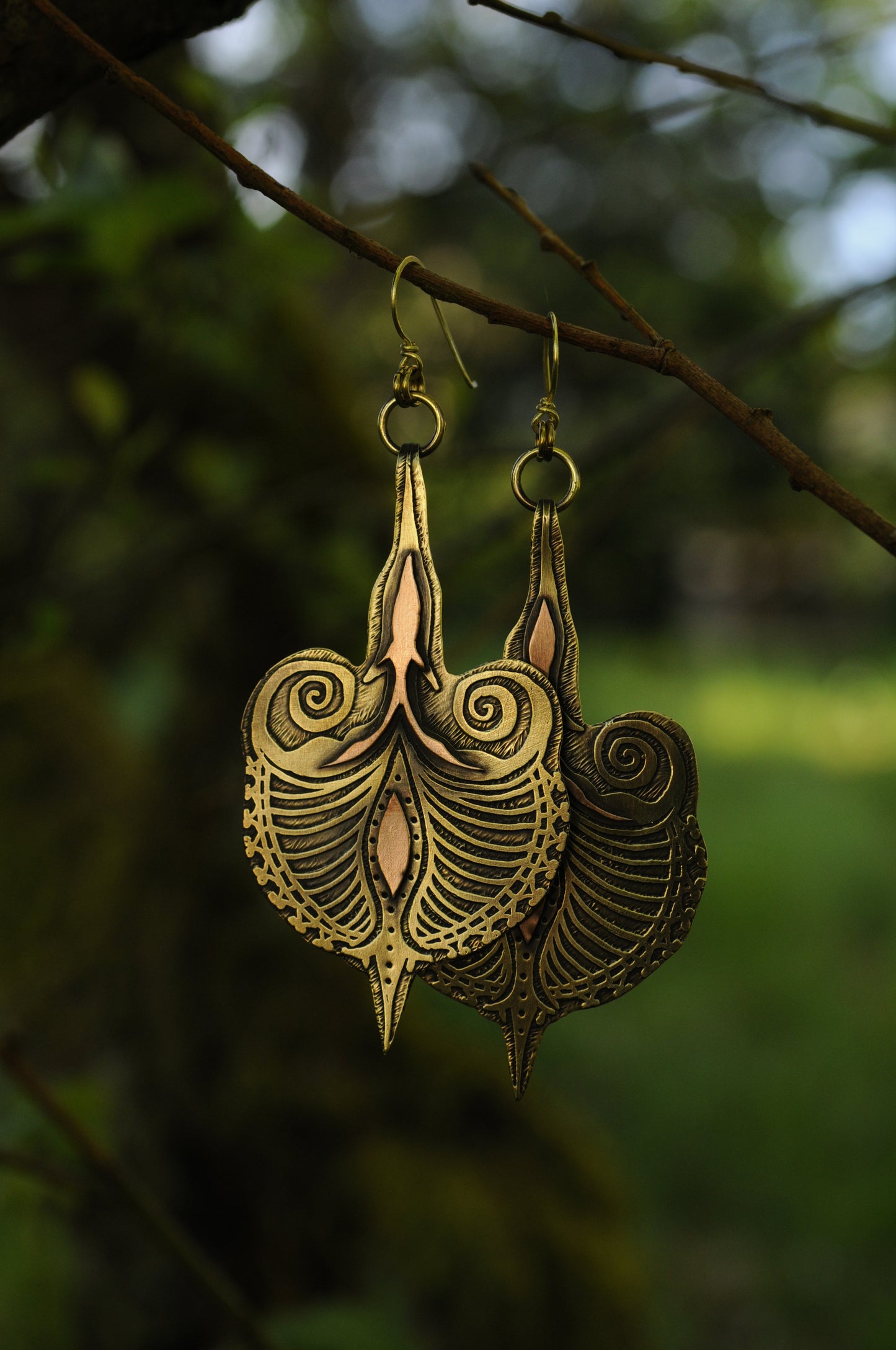 Grandes boucles d'oreilles fleurs de Papyrus en laiton et cuivre