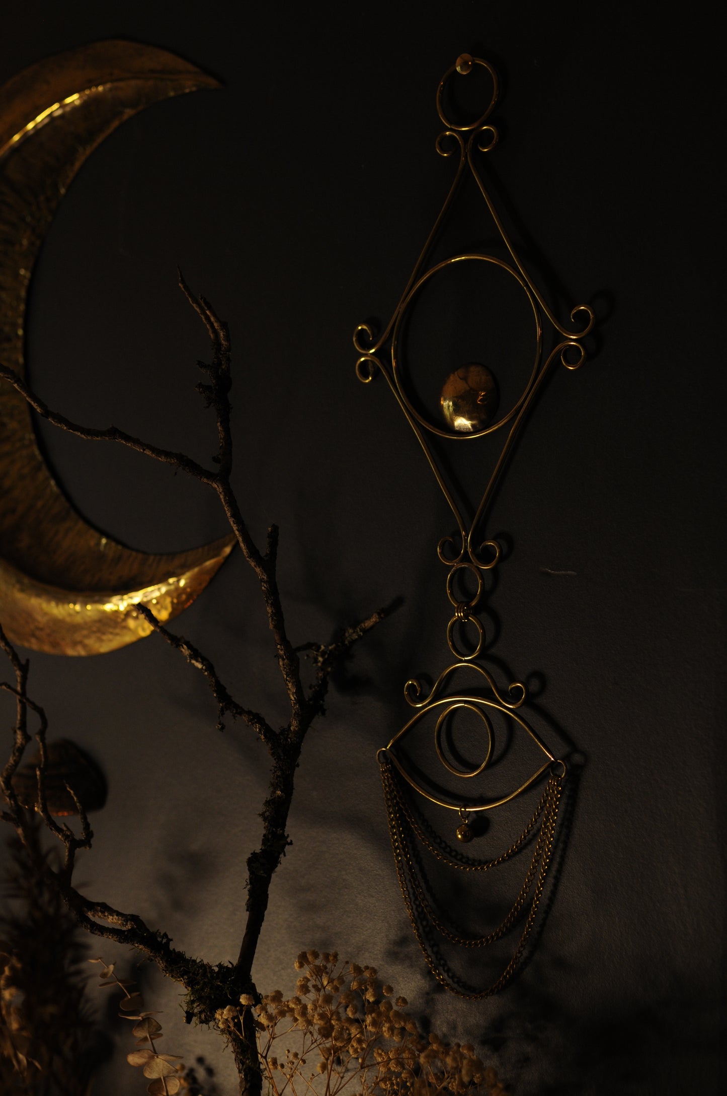 Grande décoration mural Sigils en laiton