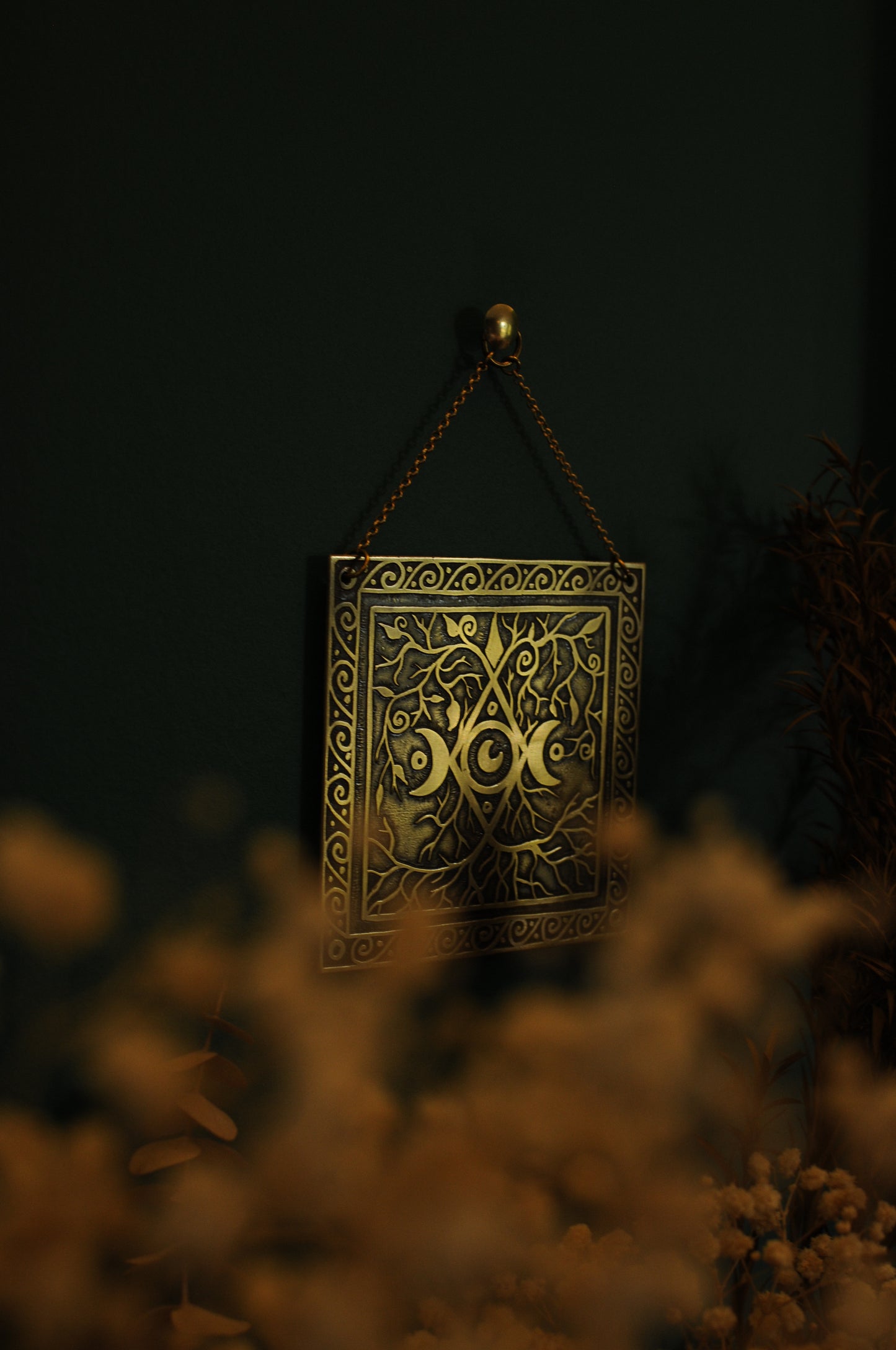 Petite plaque en laiton gravé, illustration métallique