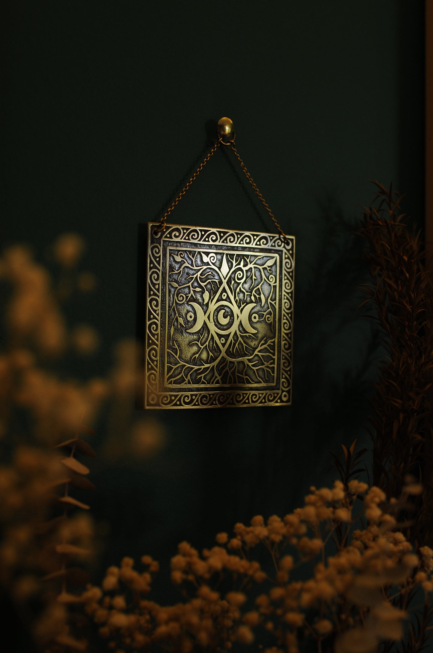 Petite plaque en laiton gravé, illustration métallique