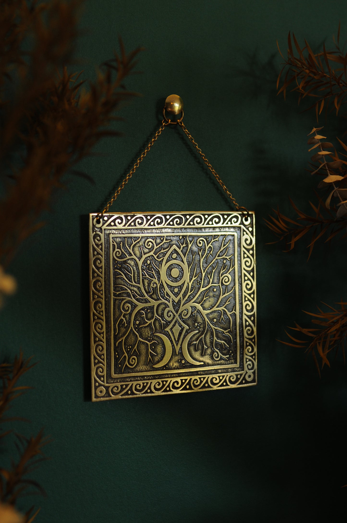 Petite plaque en laiton gravé, illustration métallique