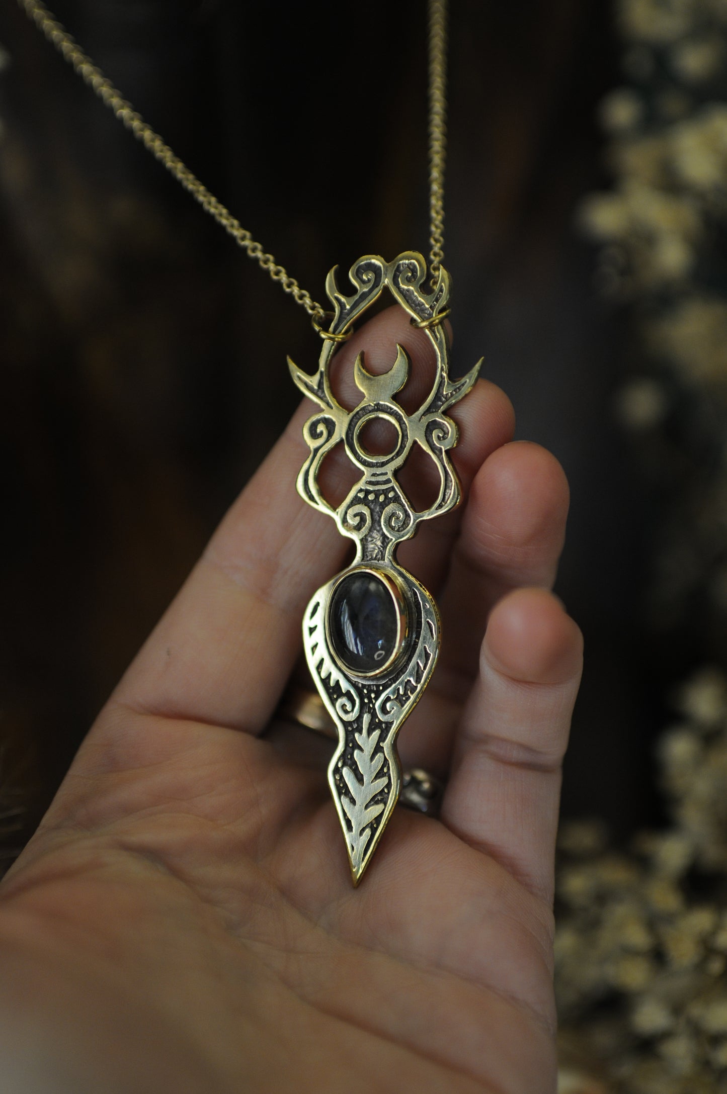 Petite Elen of the Ways printemps , laiton et labradorite