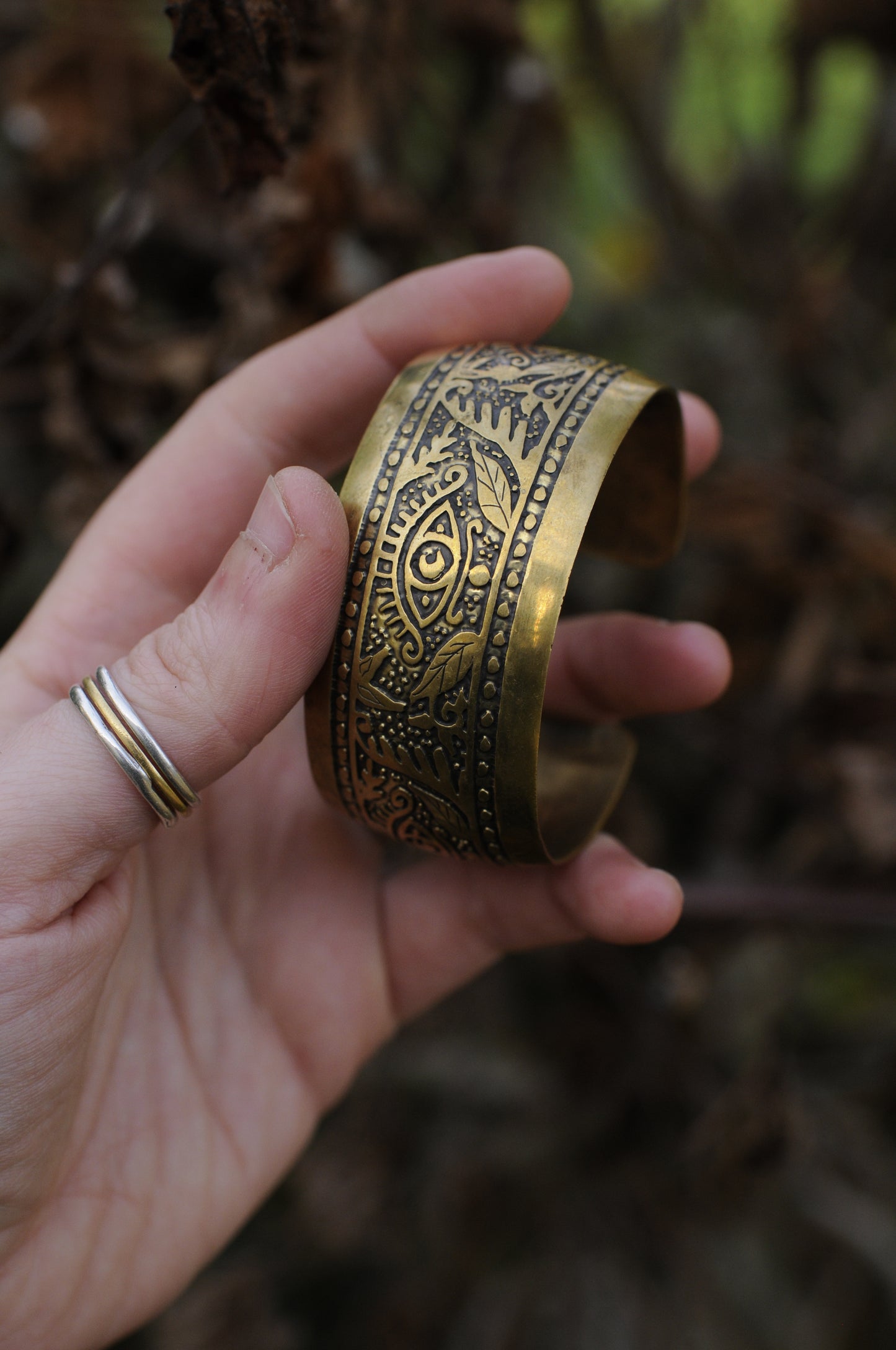 Bracelets laiton gravé bombé Oeil mystique M