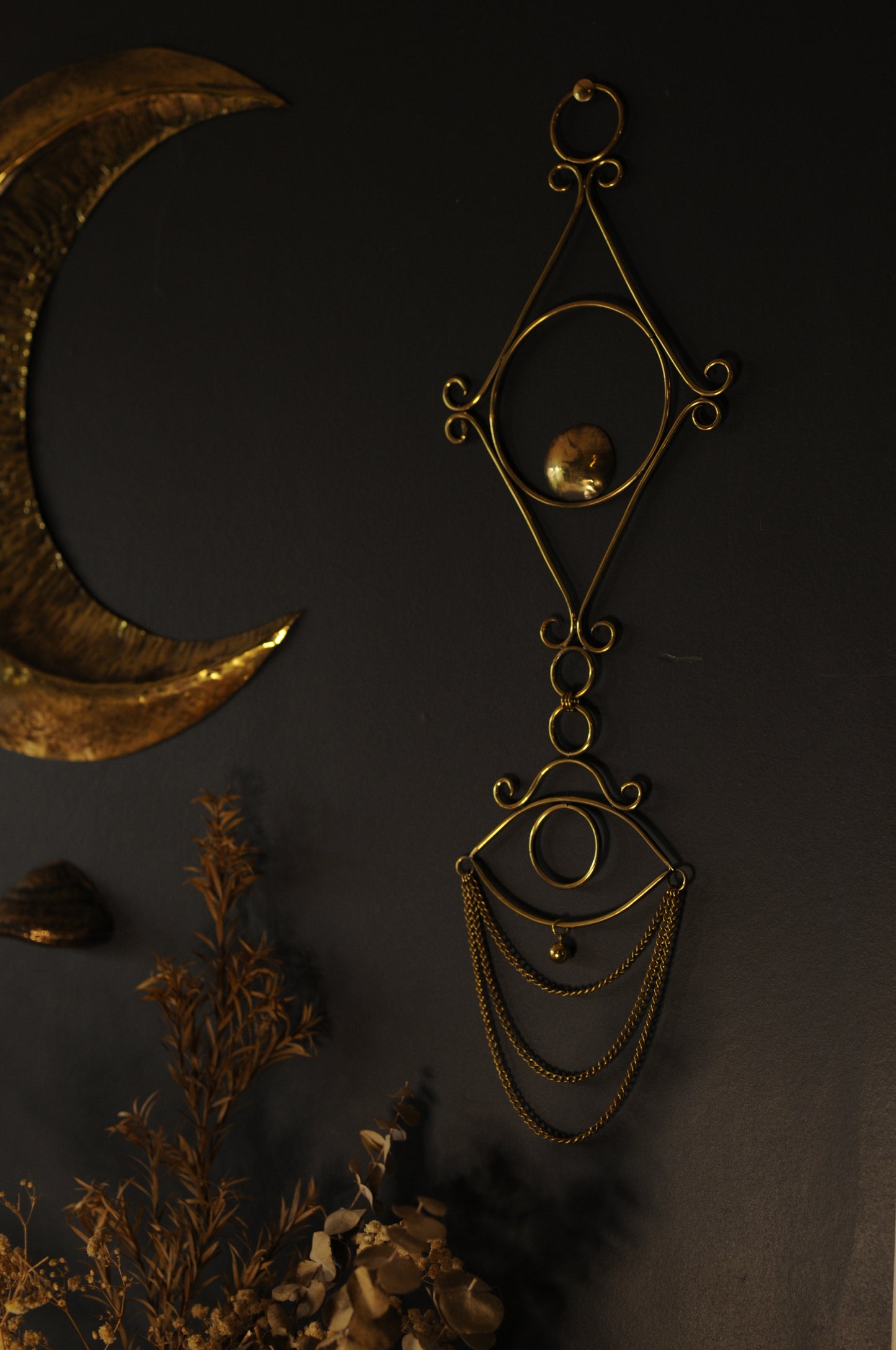 Grande décoration mural Sigils en laiton