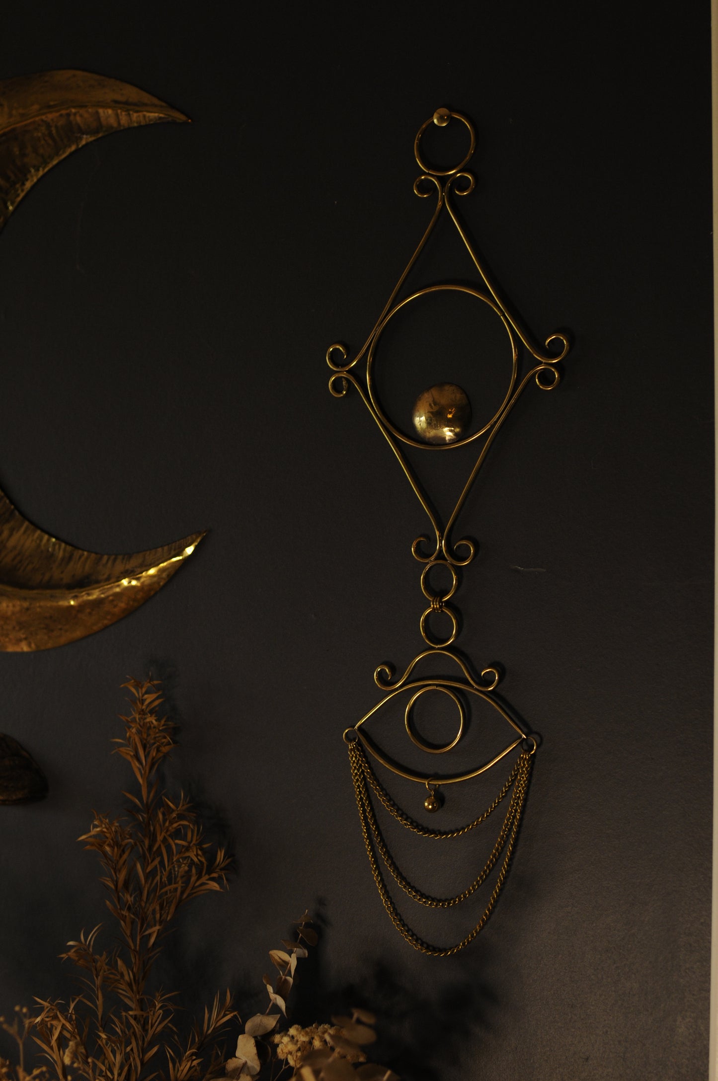 Grande décoration mural Sigils en laiton