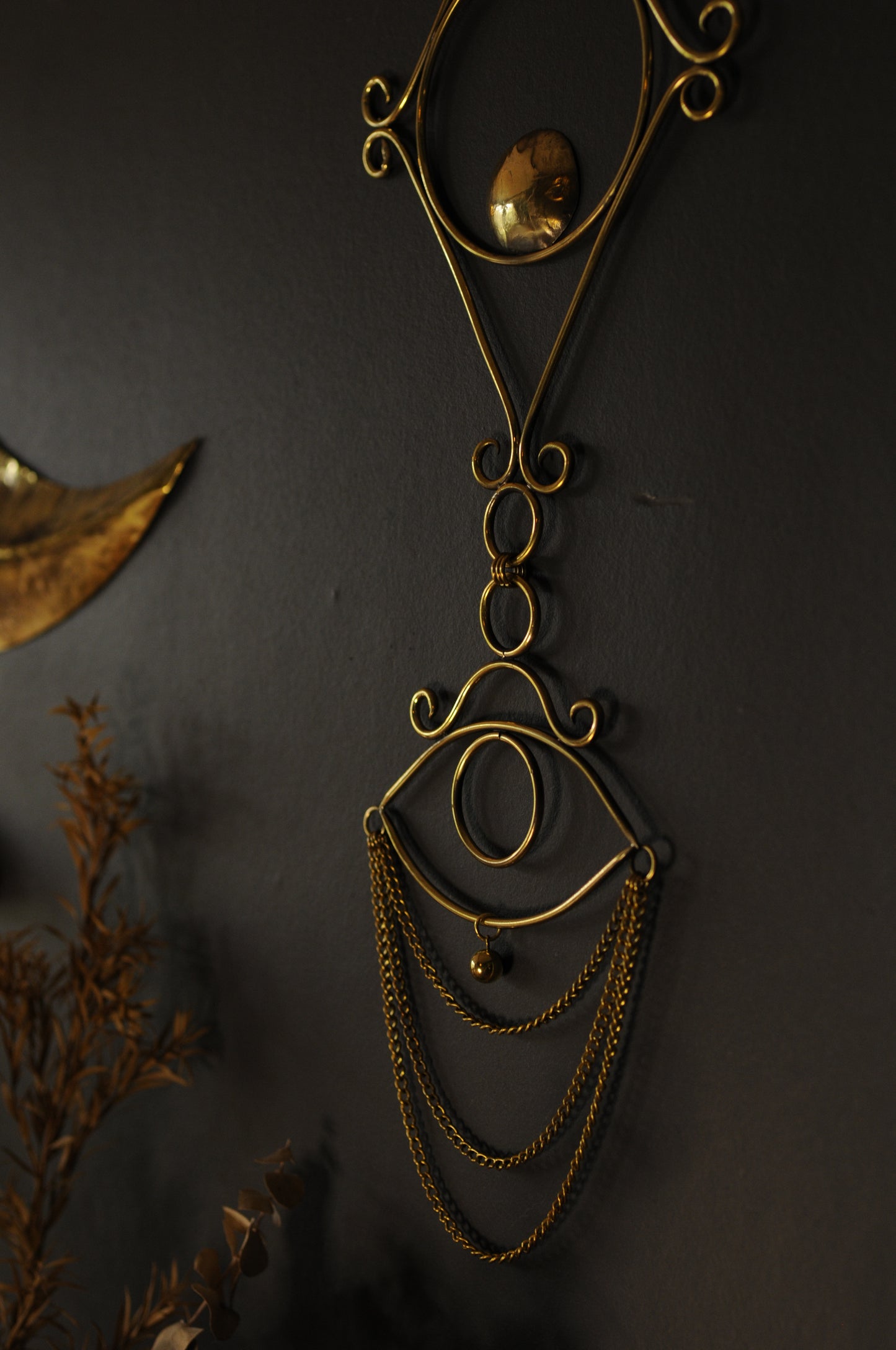 Grande décoration mural Sigils en laiton