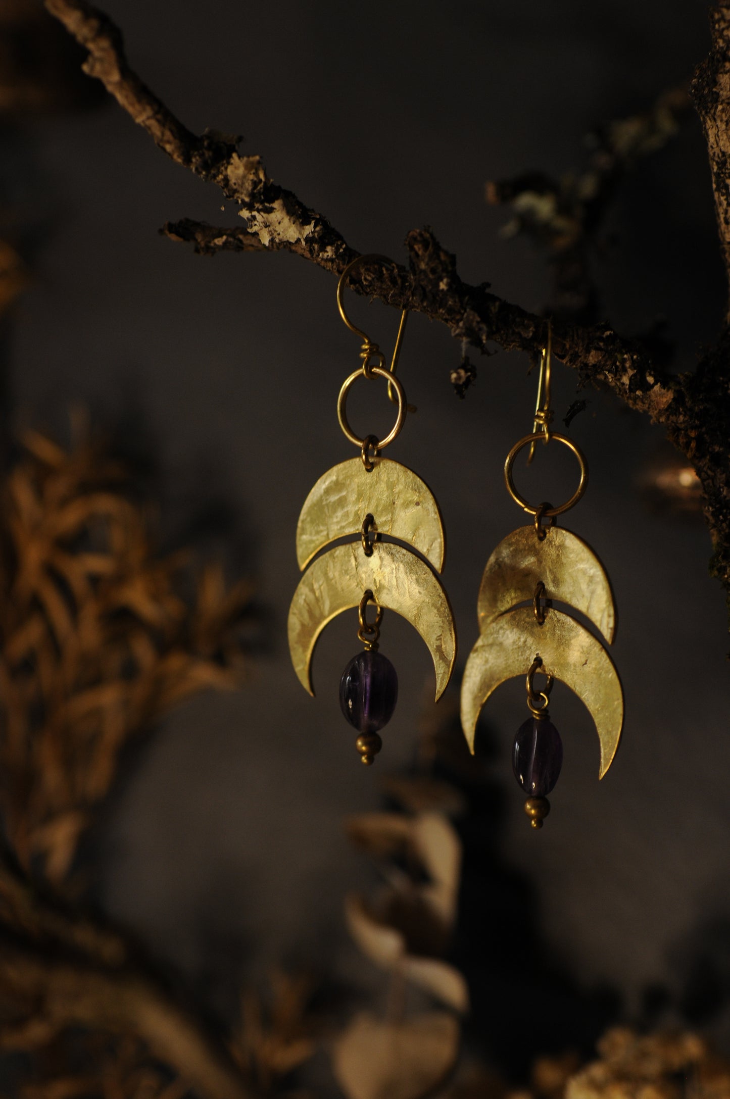 Boucles d'oreilles Courtisanes en laiton et perles d'améthystes