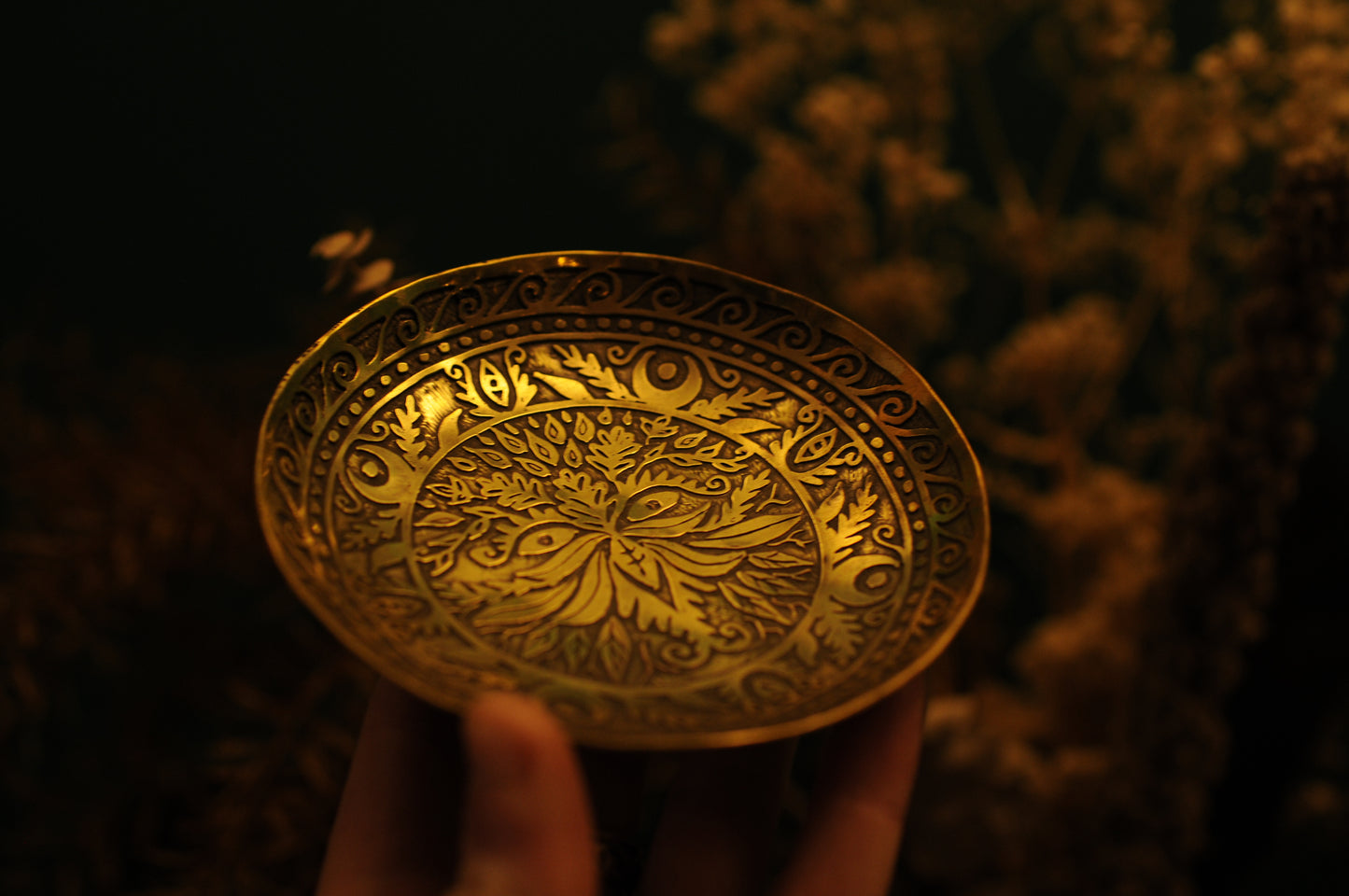 Coupelle à offrandes en Laiton gravé Homme vert