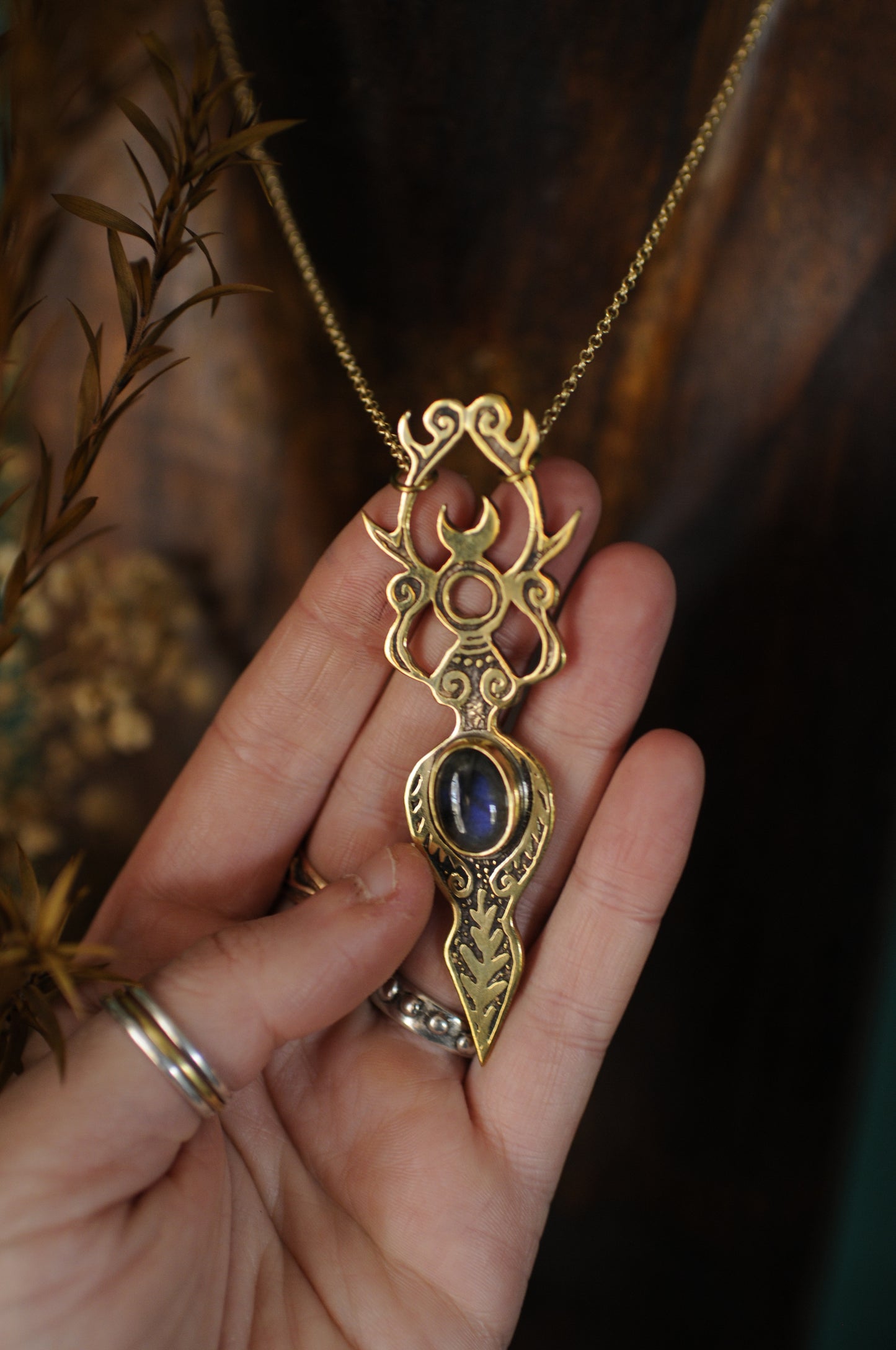 Petite Elen of the Ways printemps , laiton et labradorite