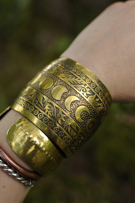 Grand bracelet manchette Cycle lunaire