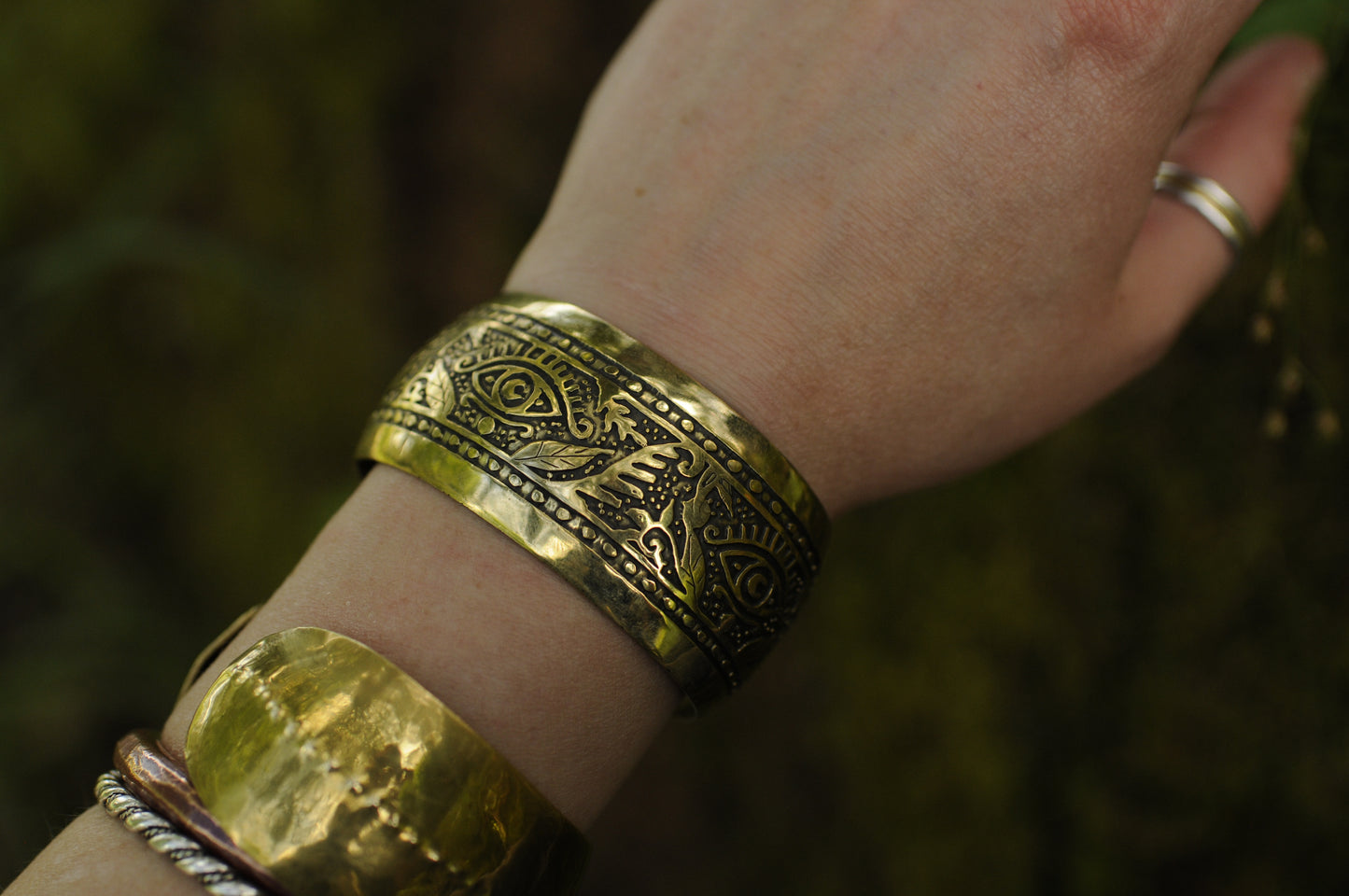 Bracelets laiton gravé bombé Oeil mystique M